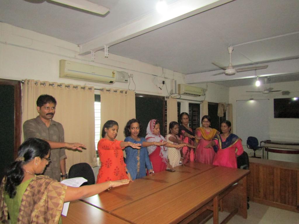 CTI staff taking the pledge on energy conservation.